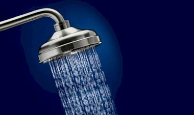 Çıplak Yıkanmamıza Karışma Hoca!