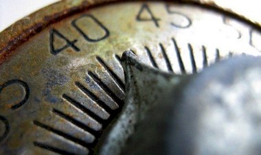 40 Olunca Bana Gelme!