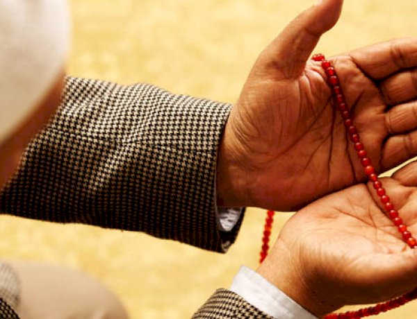 Kur'an ve Sünnette Tevessül (Vesile Kılmak)