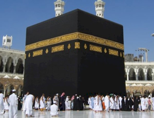 Kâbe mi Daha Değerli, Hazreti Muhammed mi?